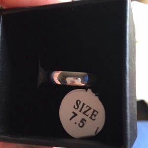 Men’s wedding ring